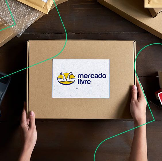 Caixa com a logo do Mercado Livre